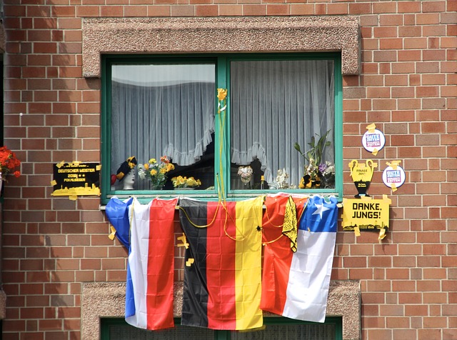 一现象背后 一现象背后